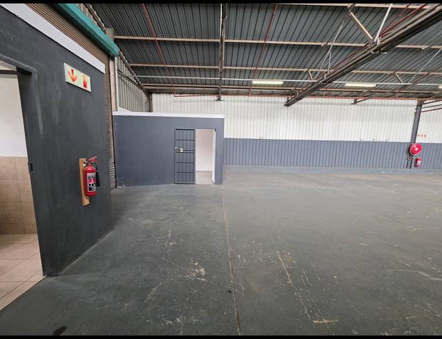 355M² WAREHOUSE TO LET IN CITY DEEP